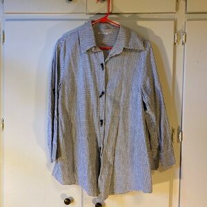 Striped top with horn buttons